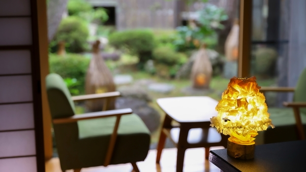 【杏・ツインベッド】ランプが灯る庭園に一番近い客室/32平米